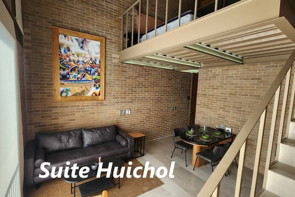 (4) Suite Huichol - Image 1